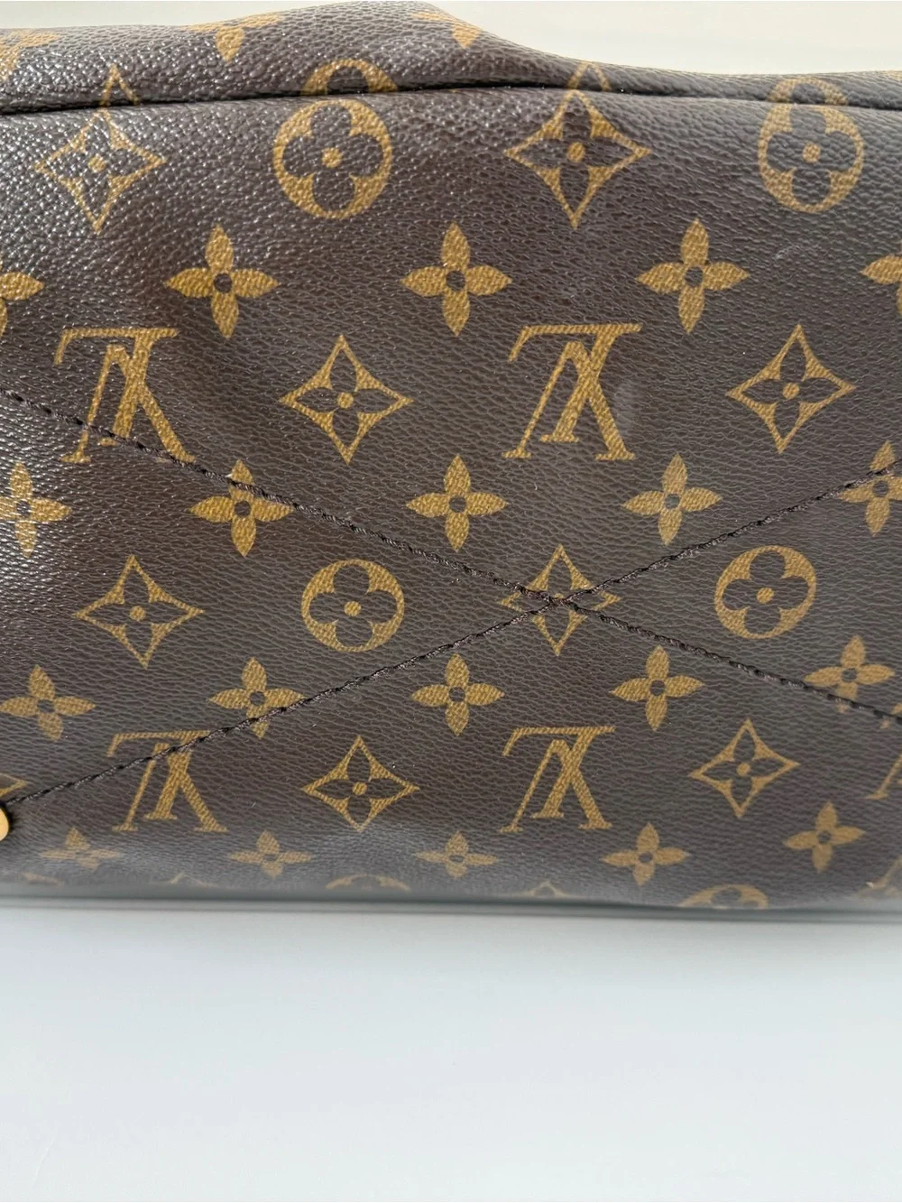 Louis Vuitton Monogram Canvas Shoulder Hobo with Gold Hardware - Picture 4 of 6